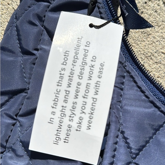 Vera Bradley Navy Quilted Ultralite Shoulder Bag (NWT) - Picture 5 of 5